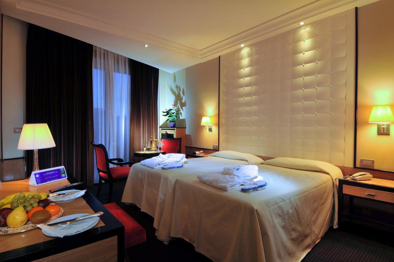 Hotel Sollievo 몬테그로또테르메 외부 사진