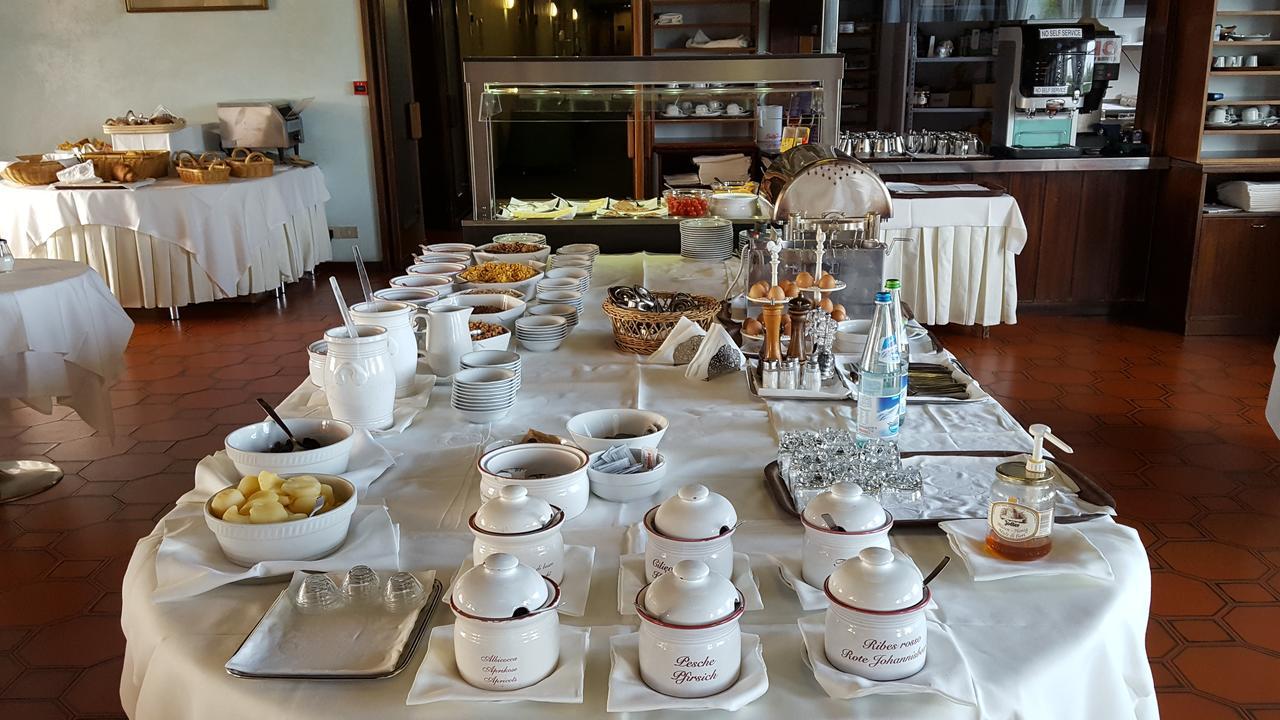 Hotel Sollievo 몬테그로또테르메 외부 사진