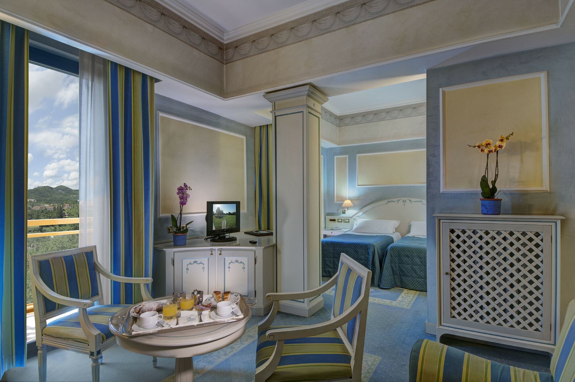 Hotel Sollievo 몬테그로또테르메 외부 사진