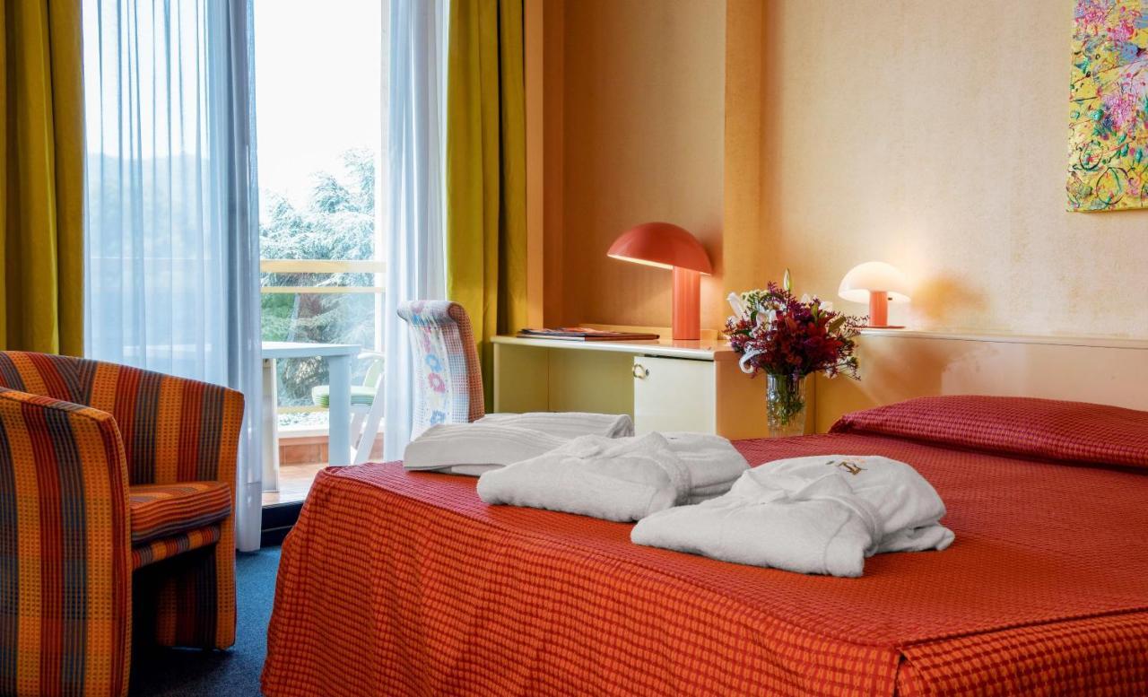 Hotel Sollievo 몬테그로또테르메 외부 사진